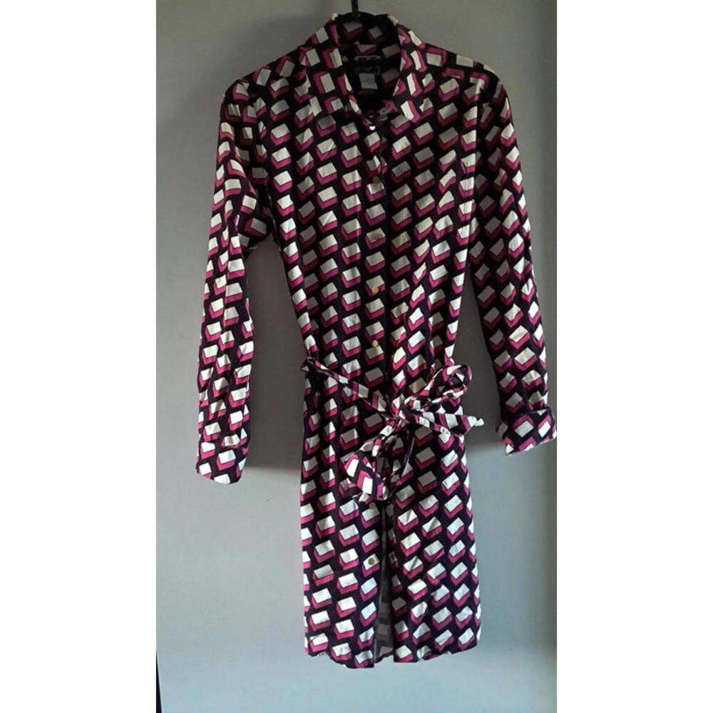 Vintage dvf classic button down collared dress US6 medium